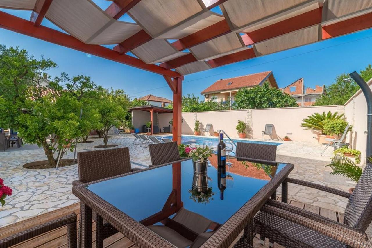 Apartments Villa Odesa With Shared Pool Zadar Bagian luar foto