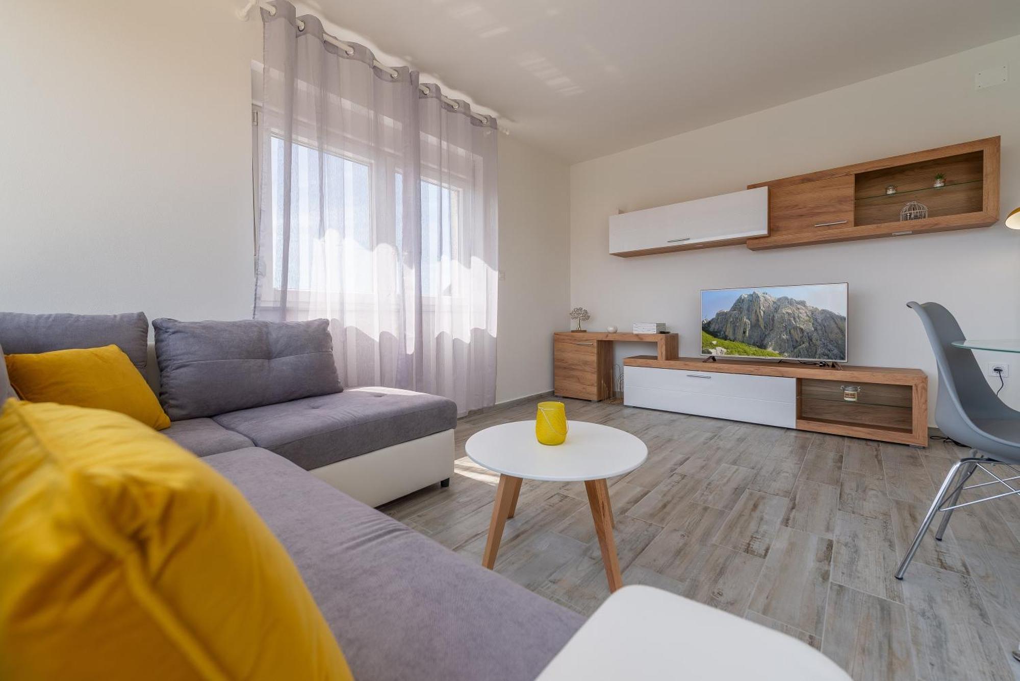 Apartments Villa Odesa With Shared Pool Zadar Bagian luar foto