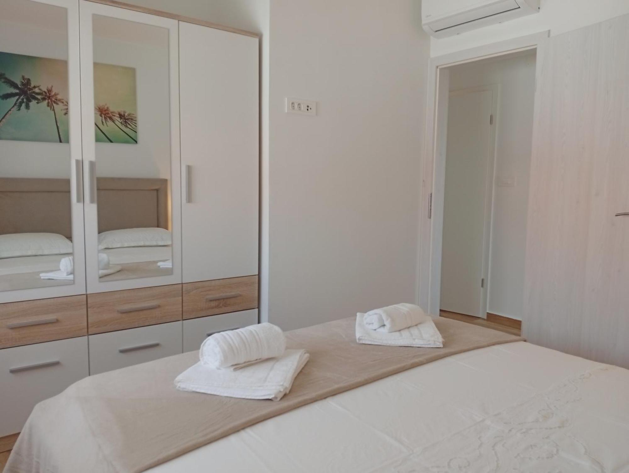 Apartments Villa Odesa With Shared Pool Zadar Ruang foto