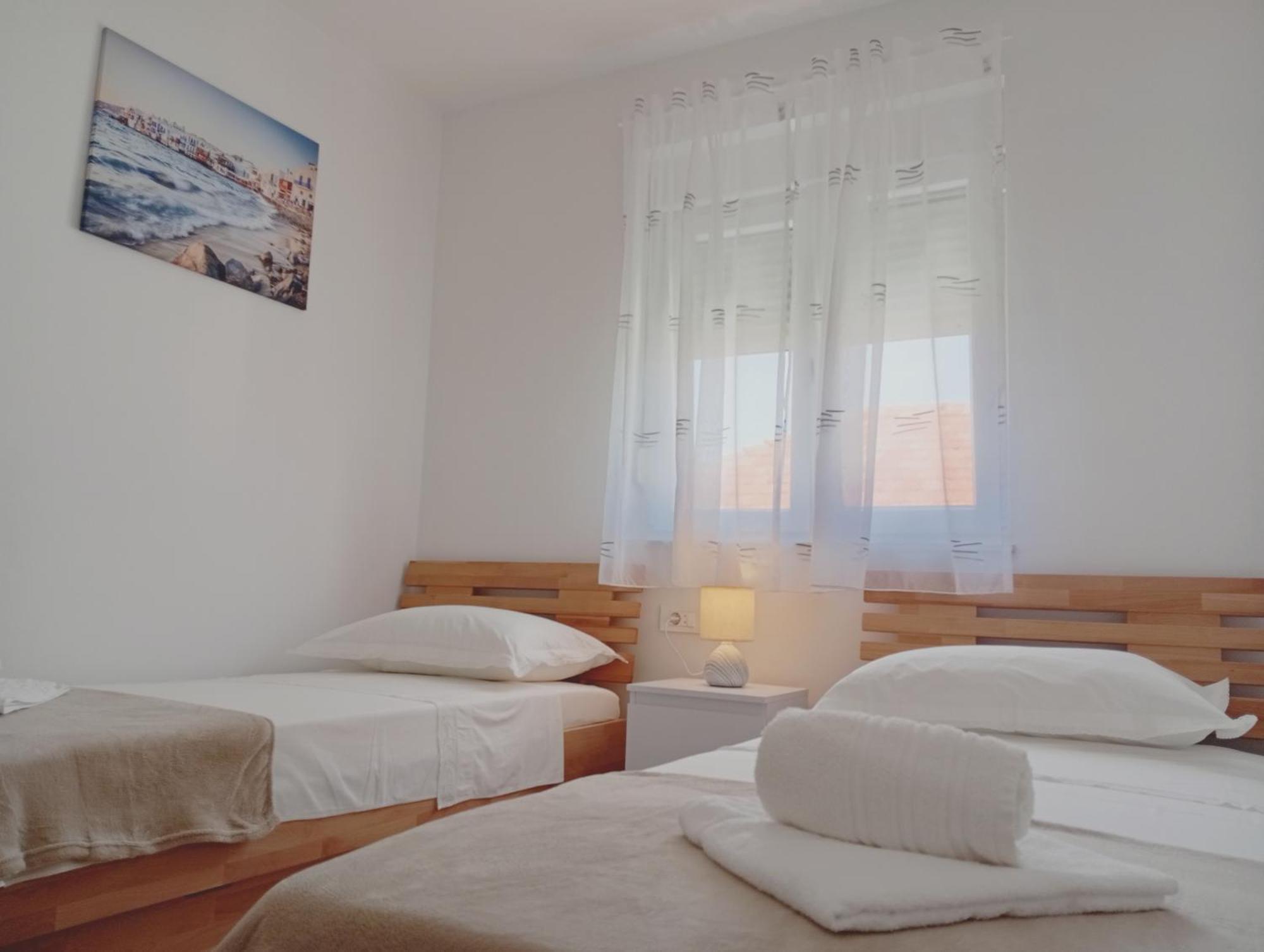 Apartments Villa Odesa With Shared Pool Zadar Ruang foto